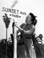 Gloria Swanson 1955